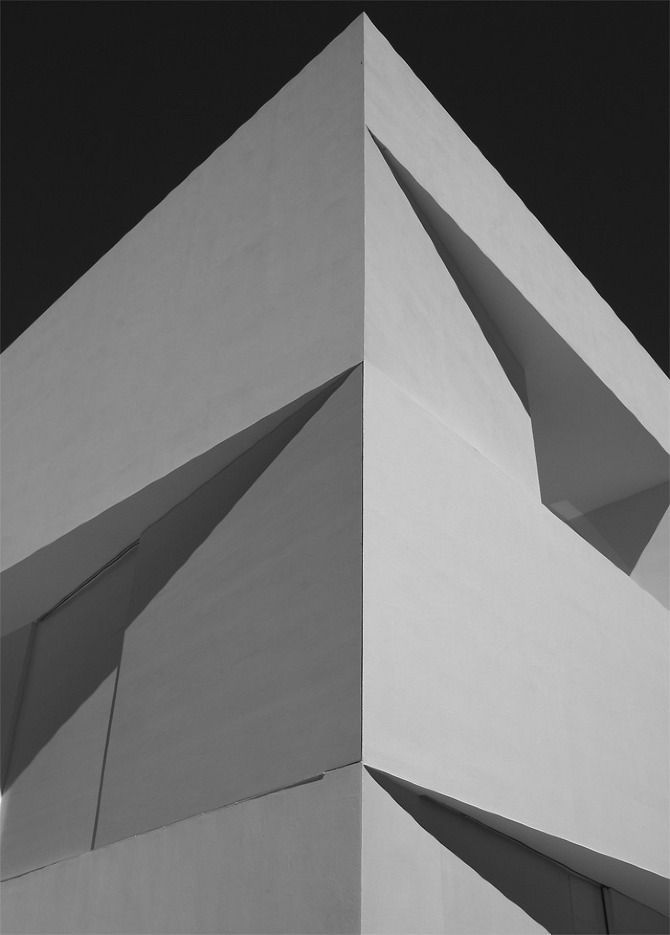 HER House by SILVESTRE NAVARRO ARQUITECTOS on thisispaper.com HER 14 HER House by SILVESTRE NAVARRO ARQUITECTOS on thisispaper.com